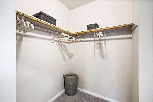 S Bed Las Brisas Apartment Homes 48